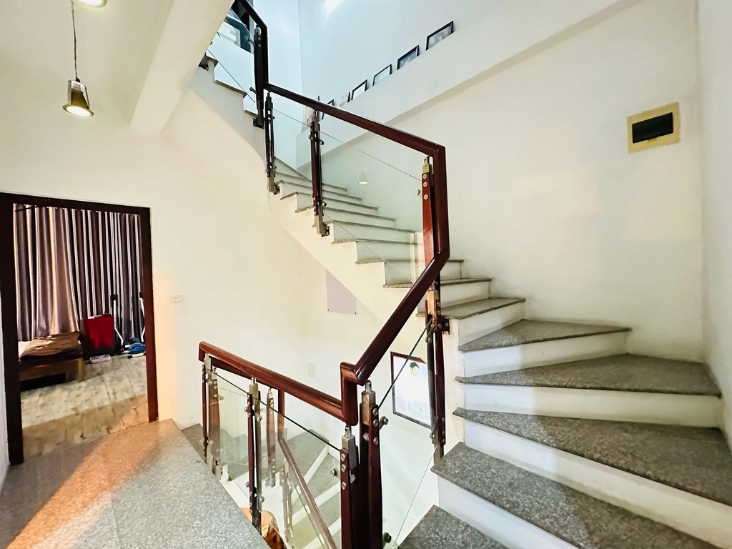 【NHÀ 4 TẦNG - PHÂN LÔ ĐẠI ĐỒNG - TIỀM NĂNG MỞ ĐƯỜNG】- 13.5 TỶ