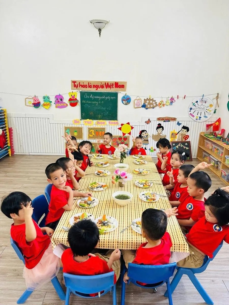 【NHÀ LÔ GÓC 5 TẦNG - QUAN NHÂN, THANH XUÂN】- 62/80m² - CHO THUÊ 40 TRIỆU - 32.5 TỶ