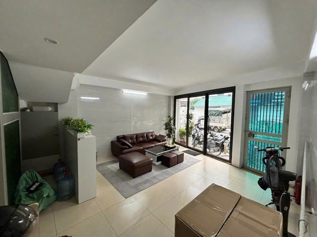 BÁN TÒA NHÀ 8 TẦNG THANG MÁY LẠC LONG QUÂN - TÂY HỒ: VỈA HÈ RỘNG - Ô TÔ TRÁNH - KINH DOANH ĐA NGÀNH - GIÁ 32 TỶ