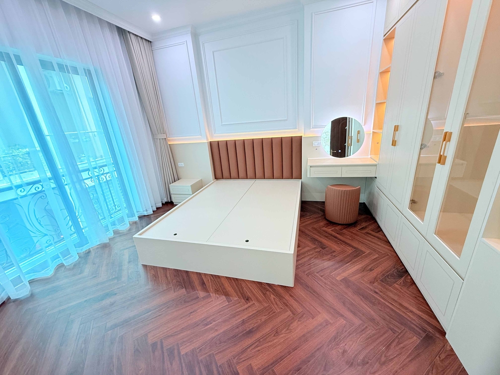 BÁN TÒA NHÀ PHÂN LÔ PHẠM VĂN ĐỒNG - CẦU GIẤY: 3 MẶT TIỀN Ô TÔ TRÁNH - 7 TẦNG THANG MÁY - KINH DOANH ĐỈNH - GIÁ 32.5 TỶ