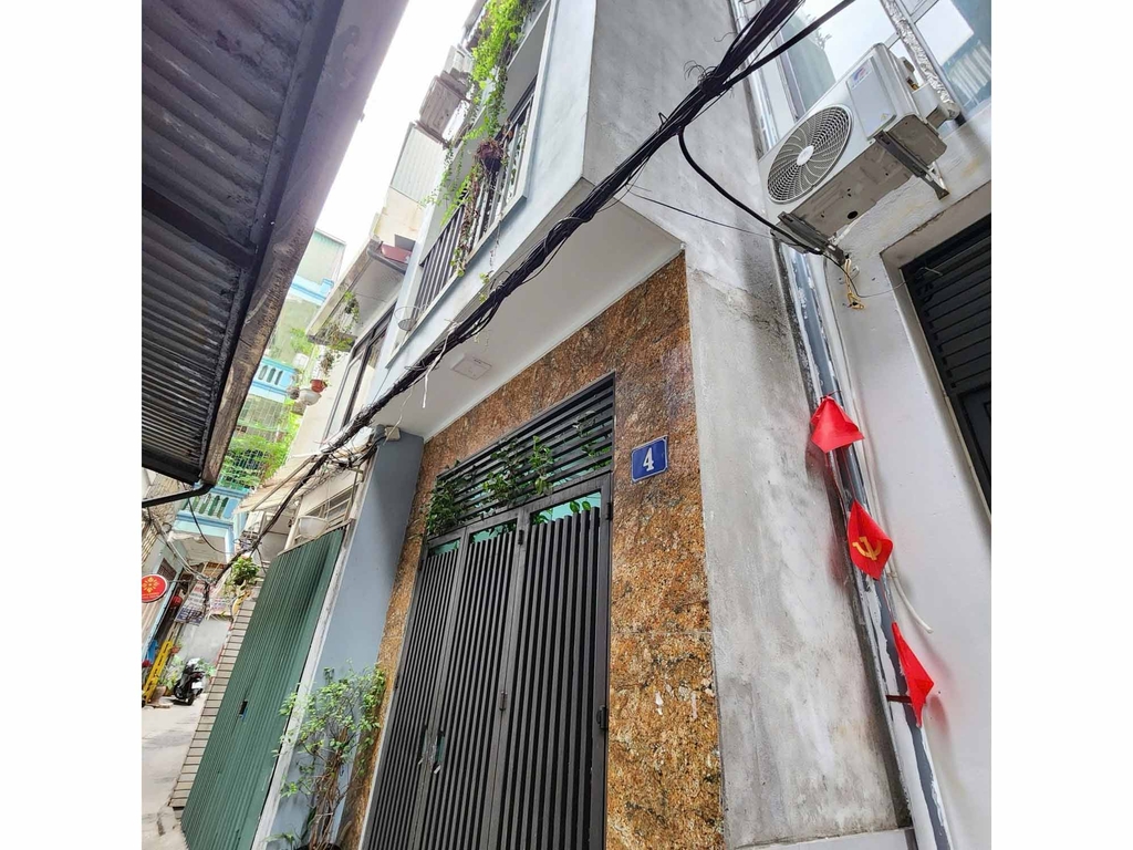 BÁN NHÀ MINH KHAI - HAI BÀ TRƯNG: NHÀ DÂN XÂY KIÊN CỐ - HAI LỐI VÀO TIỆN LỢI - SÁT PHỐ - GIÁ 10.8 TỶ