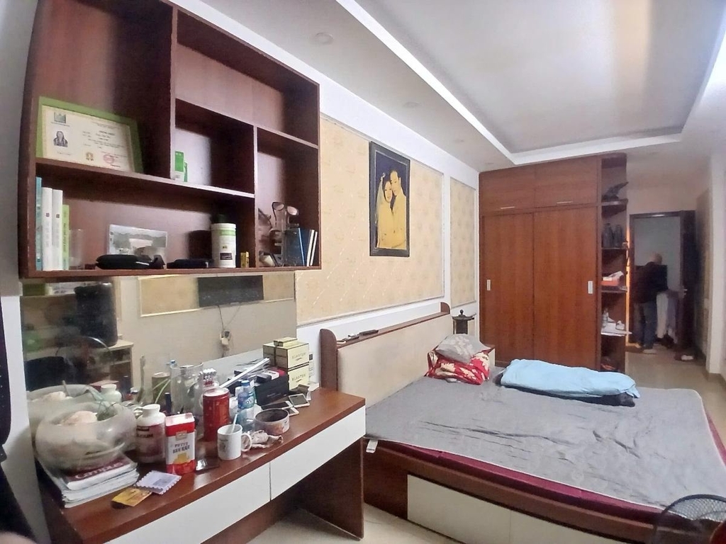 BÁN NHÀ TRẦN KHÁT CHÂN - HAI BÀ TRƯNG: VỊ TRÍ TRUNG TÂM - NGÕ NÔNG THOÁNG ĐÃNG - NHÀ ĐẸP Ở LUÔN - GIÁ 9 TỶ