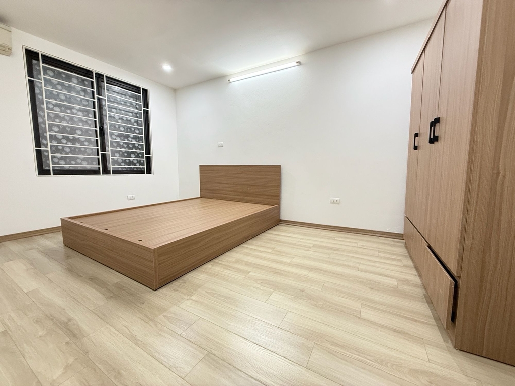 【NHÀ NGÕ NGỌC KHÁNH BA ĐÌNH】- 32m² 5 Tầng Thang Máy - Ngõ Nông Rộng - Sổ Nở Hậu - 10.98 Tỷ