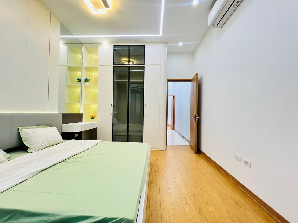 【NHÀ PHỐ 5 TẦNG 6 PHÒNG NGỦ】 Hoàng Văn Thái, Thanh Xuân - 42m² - Ô Tô Vào Nhà - Giá 15.9 Tỷ