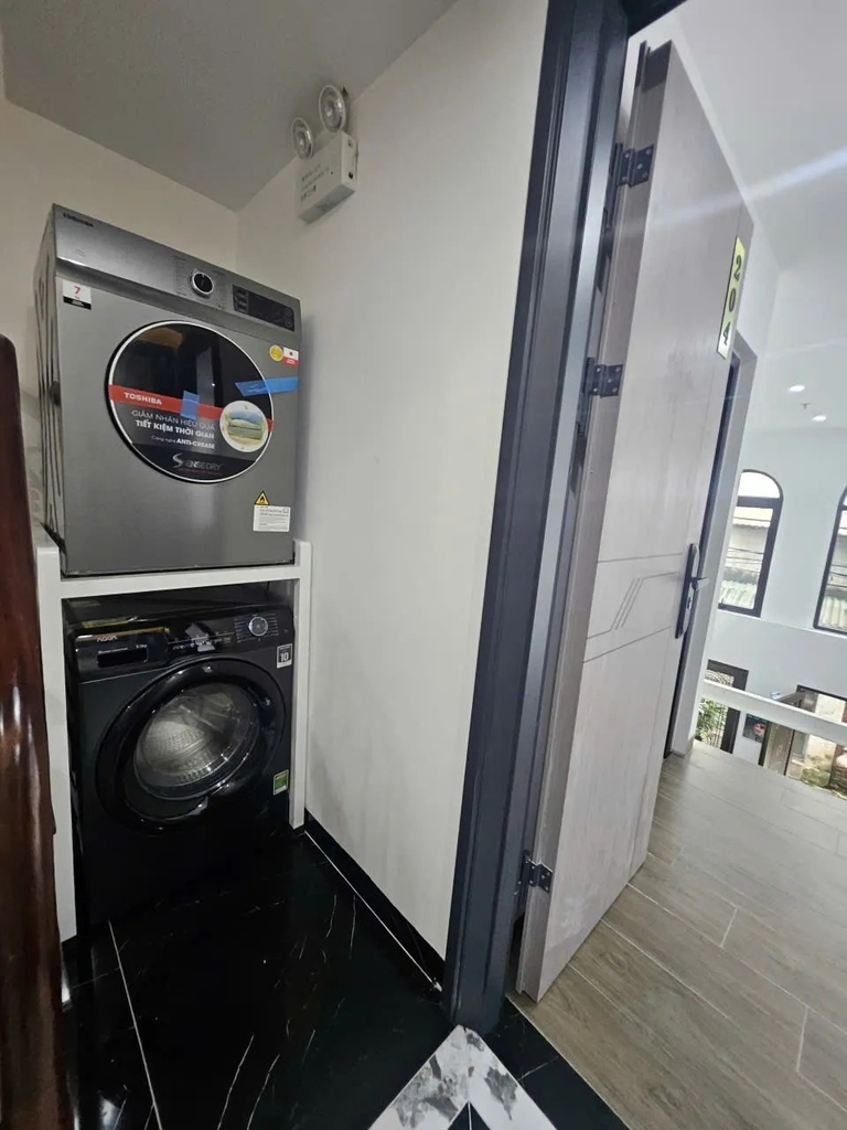 【NHÀ CHO THUÊ 8 TẦNG LÔ GÓC - PHỐ HÒE THỊ】- 81m² - 22 PHÒNG - DOANH THU 100TR/THÁNG - 24.5 TỶ