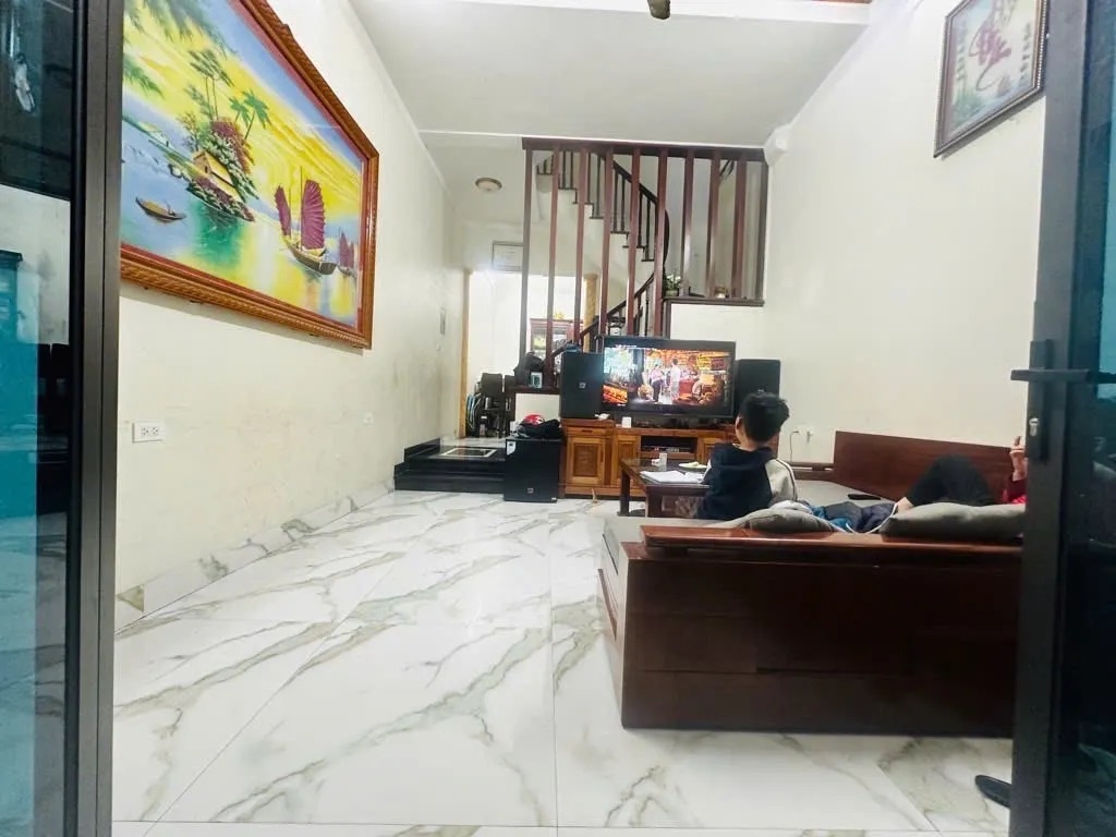 【NHÀ MỚI 4 TẦNG - AN TRÀI】- 40m² - 4 PN - NGÕ NÔNG Ô TÔ ĐỖ CỬA - 7.6 TỶ