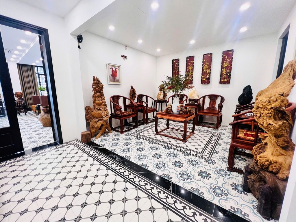 【DINH THỰ 6 TẦNG THANG MÁY】BÁN NHÀ 140M2 THÔN ĐÌA, NAM HỒNG - 6 TẦNG THANG MÁY - Ô TÔ VÀO NHÀ - 25.2 TỶ