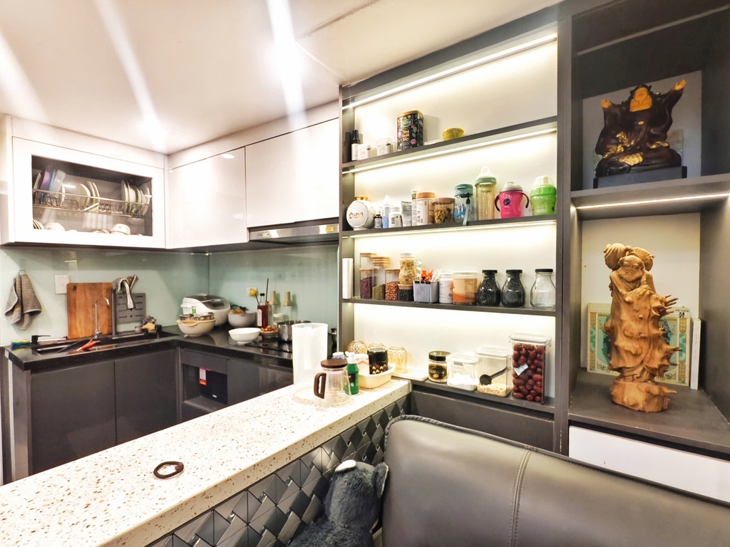 BÁN CĂN HỘ DUPLEX GIÁP NHẤT - THANH XUÂN: DIỆN TÍCH 120M² - TẦNG 1 TIỆN LỢI - Ô TÔ TRÁNH - CHI PHÍ DỊCH VỤ CỰC THẤP