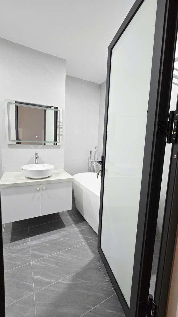 BÁN SHOPHOUSE 4 TẦNG FULL NT - TÒA PARK 1, EUROWINDOW RIVER PARK - 11 TỶ