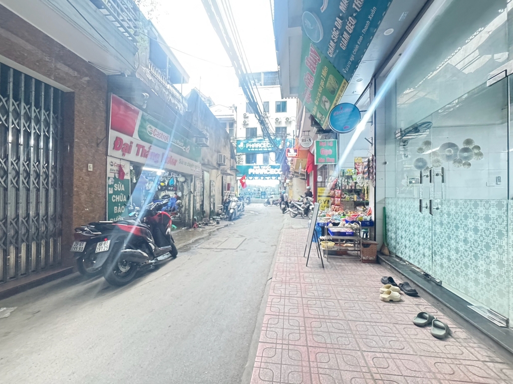 BÁN NHÀ MẶT NGÕ CHÍNH KINH - THANH XUÂN: KINH DOANH SẦM UẤT - Ô TÔ QUA NHÀ - KHUNG CỘT CHẮC CHẮN LÊN TẦNG THOẢI MÁI - GIÁ 10 TỶ