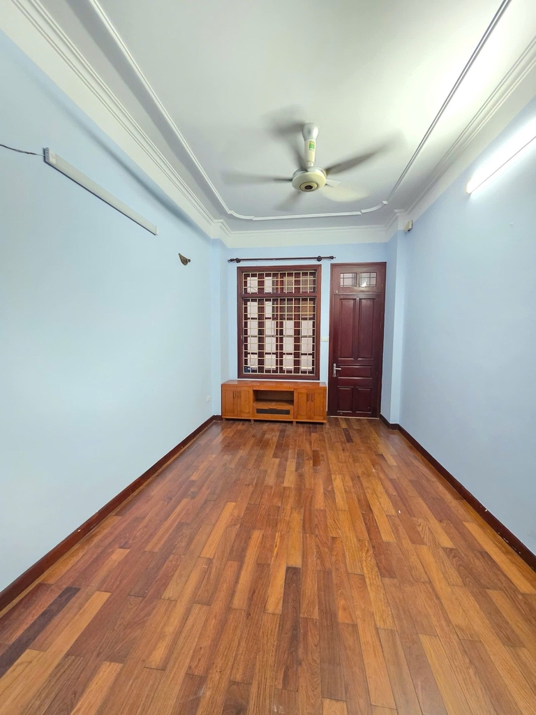 【NHÀ PHÂN LÔ ĐỘI CẤN】- 27m² 5 Tầng - Đang Cho Thuê 13Tr/Tháng - Ô tô Đỗ Cửa - 12.5 Tỷ