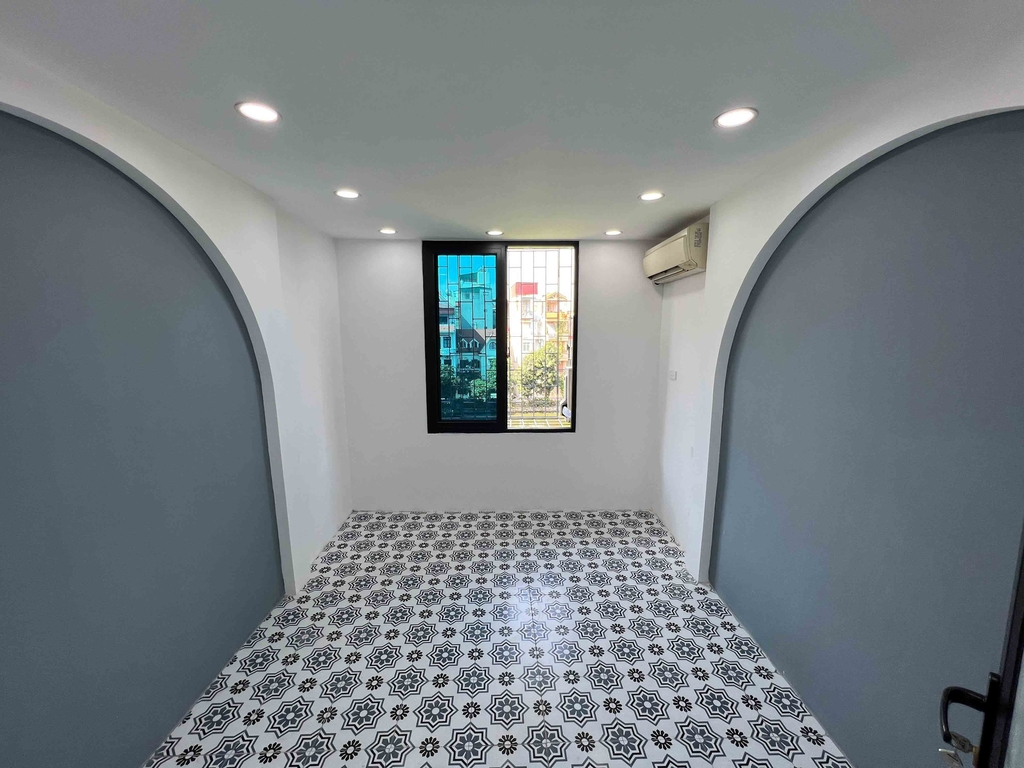 【NHÀ MẶT HỒ NGỌC HÀ】- 11/22m² 4 Tầng - Full NT - Ô tô Đỗ Cửa - View Hồ - 7.2 Tỷ