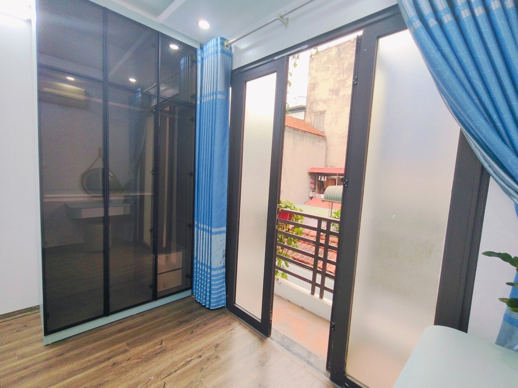 BÁN NHÀ QUANG TRUNG - HÀ ĐÔNG: LÔ GÓC HAI MẶT THOÁNG - SÁT VÁCH CHUYÊN NGUYỄN HUỆ - FULL NỘI THẤT - GIÁ 9.83 TỶ