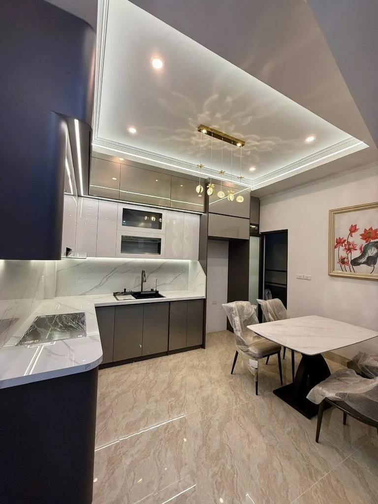 BÁN NHÀ 6 TẦNG THANG MÁY THỔ QUAN - ĐỐNG ĐA: Ô TÔ ĐỖ CỬA - KHU PHÂN LÔ CÁN BỘ - TRUNG TÂM QUẬN LÕI - GIÁ 13.95 TỶ