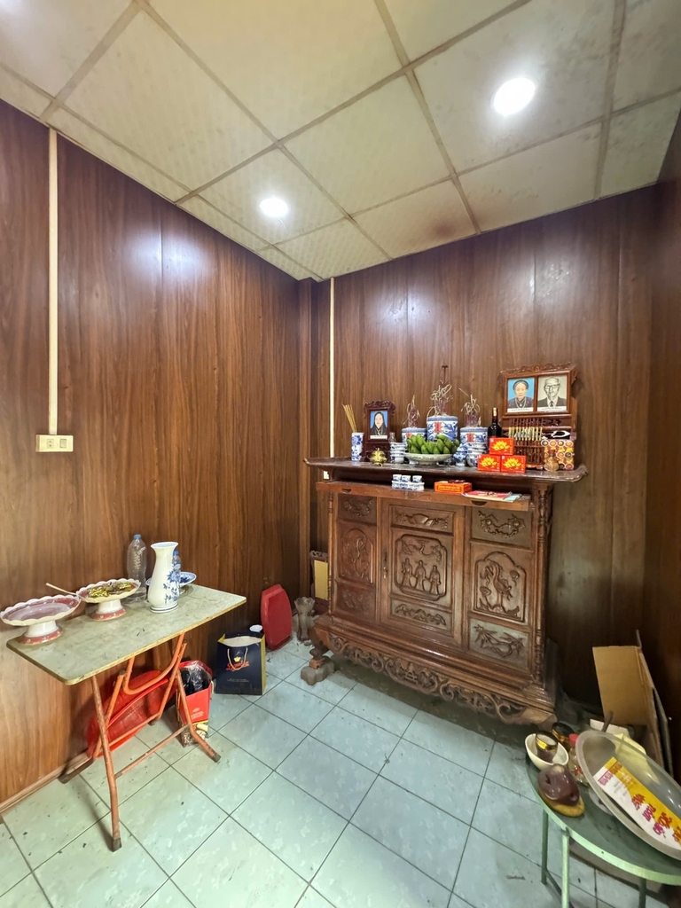 BÁN NHÀ MẶT PHỐ TRẦN KHÁT CHÂN - HAI BÀ TRƯNG: TỌA ĐỘ NGÃ TƯ QUYỀN LỰC - VỈA HÈ RỘNG - KINH DOANH BẤT CHẤP - GIÁ 10.5 TỶ