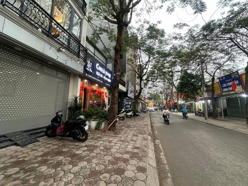 BÁN TÒA NHÀ MẶT NGÕ 279 ĐỘI CẤN - BA ĐÌNH: VỊ TRÍ ĐẮC ĐỊA KINH DOANH - VỈA HÈ RỘNG - Ô TÔ TRÁNH - GIÁ 25 TỶ