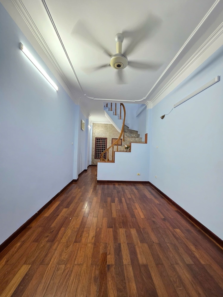 【NHÀ PHÂN LÔ ĐỘI CẤN】- 27m² 5 Tầng - Đang Cho Thuê 13Tr/Tháng - Ô tô Đỗ Cửa - 12.5 Tỷ