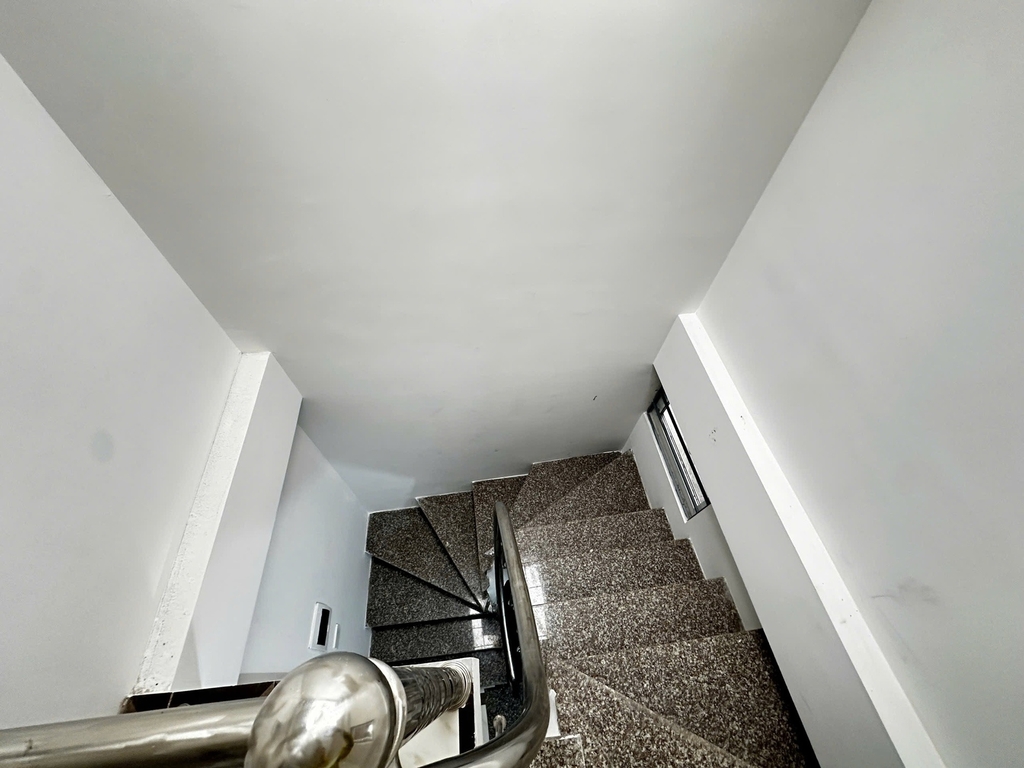 BÁN TÒA NHÀ DÒNG TIỀN TRUNG TÂM HOÀNG MAI - ĐỀN LỪ: 10 PHÒNG CHO THUÊ KHÉP KÍN - MẶT TIỀN 6.4M - DOANH THU ỔN ĐỊNH - GIÁ 12 TỶ