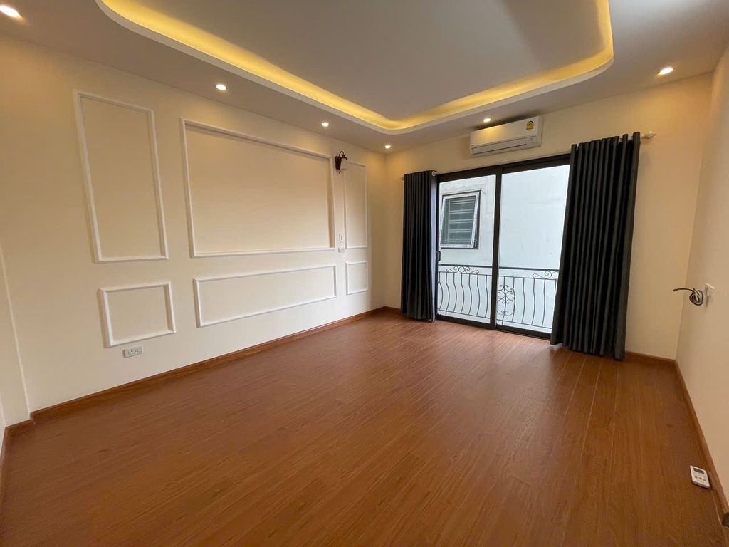 BÁN NHÀ BÁT KHỐI - LONG BIÊN: VỊ TRÍ ĐẮC ĐỊA Ô TÔ ĐỖ CỔNG - NHÀ MỚI 5 TẦNG HIỆN ĐẠI - GIÁ ĐẦU TƯ 6.25 TỶ