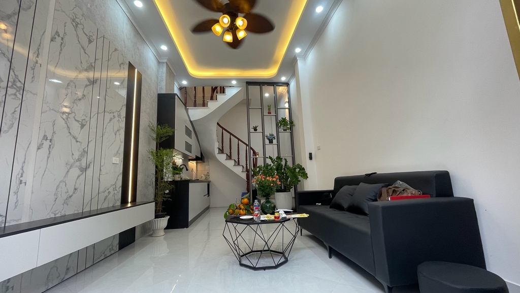 BÁN NHÀ NGÕ GỐC ĐỀ - HOÀNG MAI: NHÀ ĐẸP DÂN XÂY - NGÕ THÔNG TỨ PHÍA - TẶNG FULL NỘI THẤT - GIÁ 6.65 TỶ