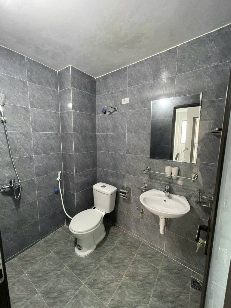 Bán nhà 2 tầng Hoài Đức, 50m², 2PN – chỉ hơn 2 tỷ, có sân để xe