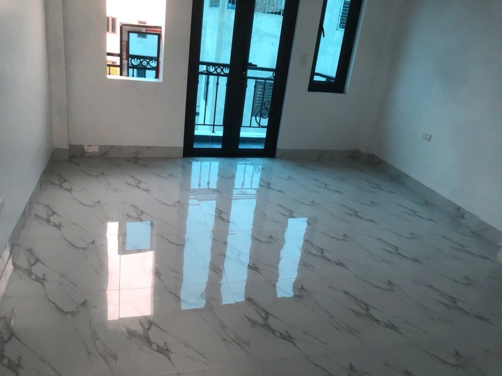 Nhà đẹp Hoài Đức: 4 tầng, 40m², nội thất cơ bản, gần hồ điều hòa – 4,5 tỷ