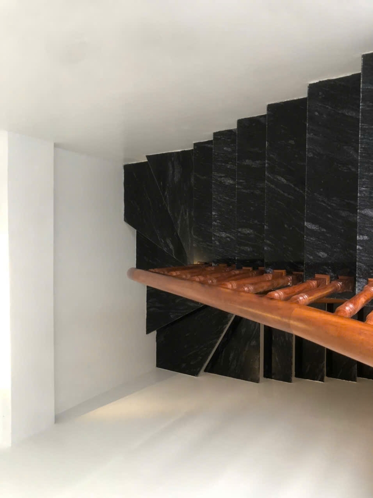 Nhà đẹp Hoài Đức: 4 tầng, 40m², nội thất cơ bản, gần hồ điều hòa – 4,5 tỷ