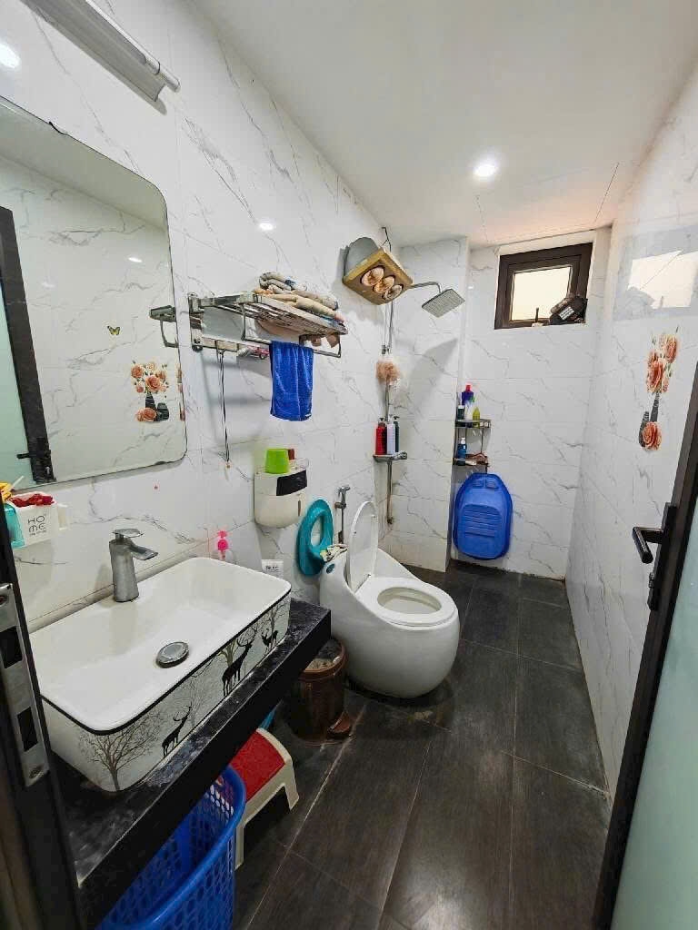 Bán gấp nhà 4 tầng, 102m² Đa Sỹ – Hà Đông, gần chợ, giá giảm sâu còn 13 tỷ