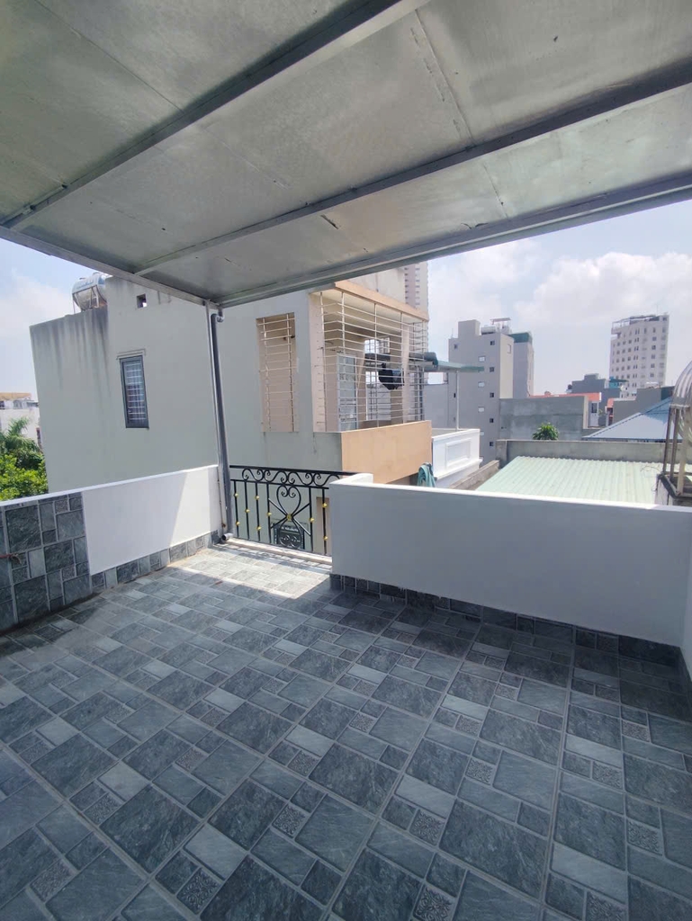 Bán nhà mới 5 tầng Lai Xá – diện tích 31,7m², gần đường ô tô, giá chỉ 4,95 tỷ