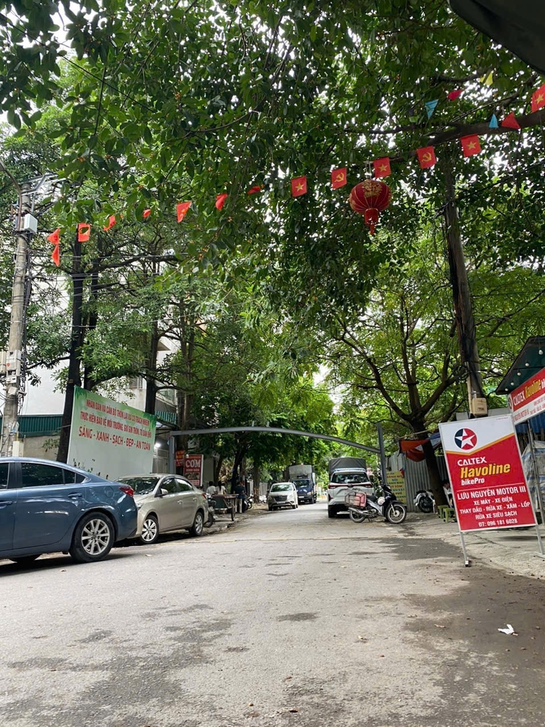 Chính chủ bán nhà 4,5 tầng 30m² tại Lai Xá, ô tô đỗ cổng, giá 5,6 tỷ TL
