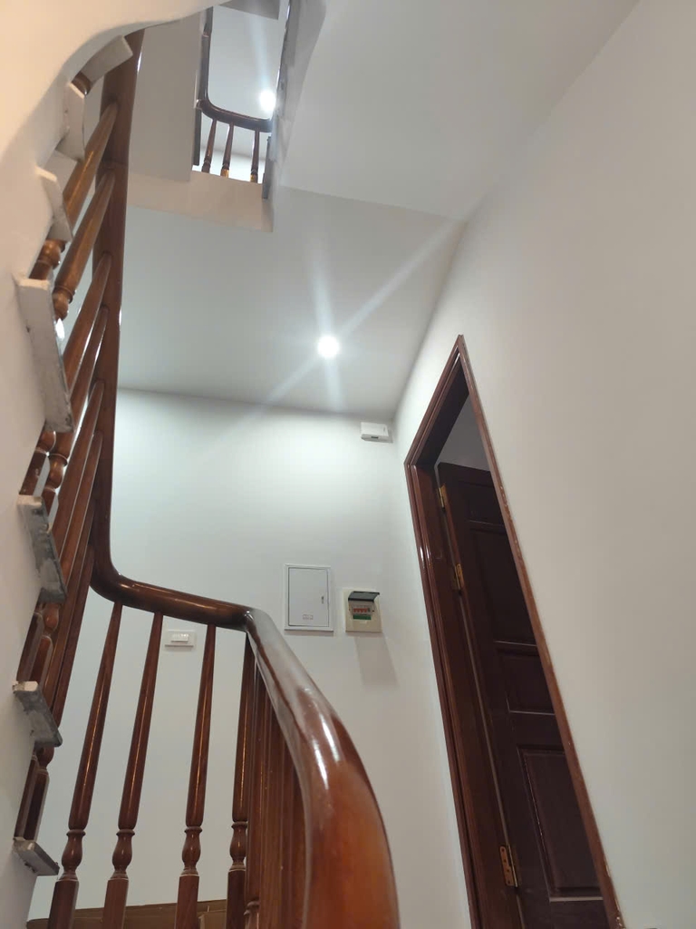 Chính chủ bán nhà 39,8m² tại Di Trạch, ô tô đỗ cửa, gần KĐT Kim Chung – Di Trạch, giá 5,5 tỷ