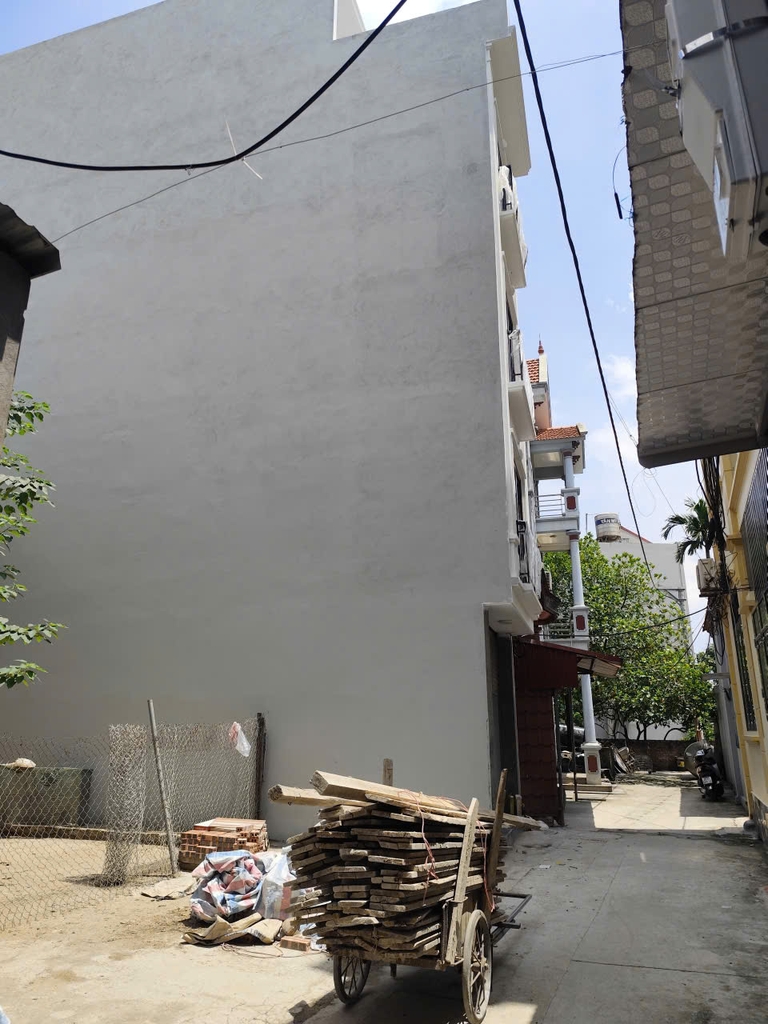 Chính chủ bán nhà 40m² có thang máy tại Liên Mạc, ô tô vào nhà, giá nhỉnh 6 tỷ
