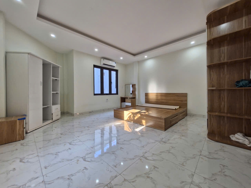 Chính chủ bán nhà 4 tầng Di Trạch, đầy đủ nội thất, chỉ 4,8 tỷ có thương lượng