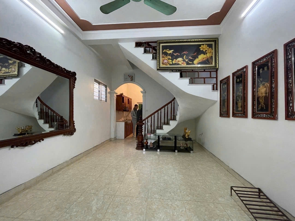 Nhà đẹp 2 tầng, 40m², 3PN, ngõ thông, gần khu CN Cầu Gáo – Đan Phượng, giá tốt