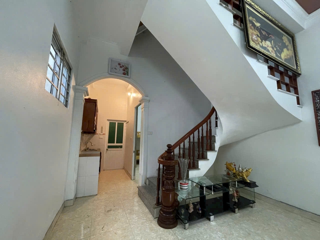 Nhà đẹp 2 tầng, 40m², 3PN, ngõ thông, gần khu CN Cầu Gáo – Đan Phượng, giá tốt