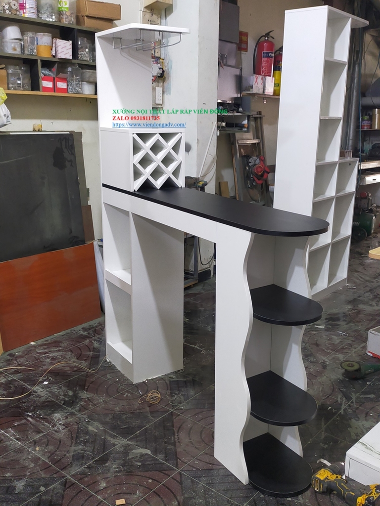 Quầy bar đi  chiều nay