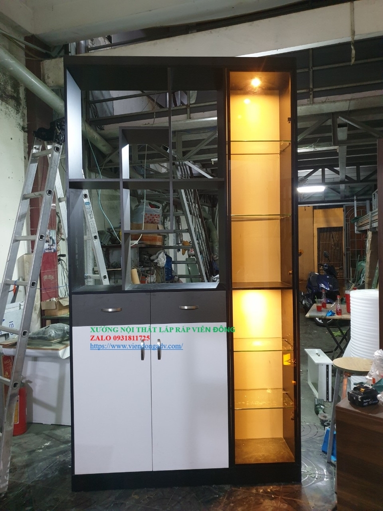 Tủ kệ vách ngăn về nhà mới