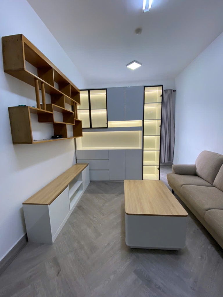 Vách ngăn + bàn tủ kệ tivi