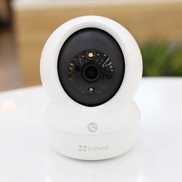 Camera Wifi Ezviz CS-H6C Pro 2MP (1080P, gọi điện qua app, quay quét, đêm full màu)