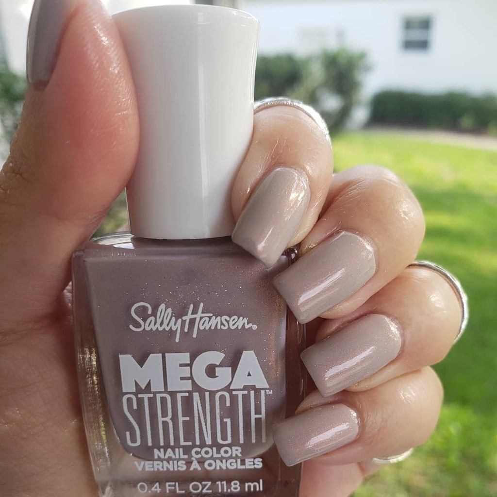 Sơn móng tay Sally Hansen Mega Strength