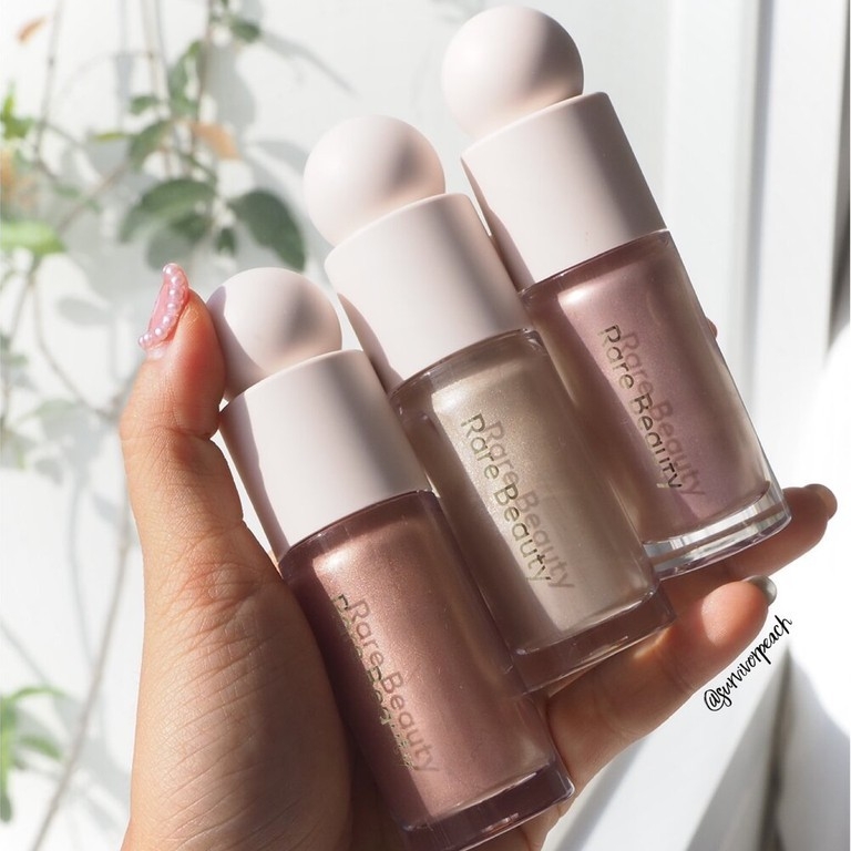 Kem bắt sáng Rare Beauty