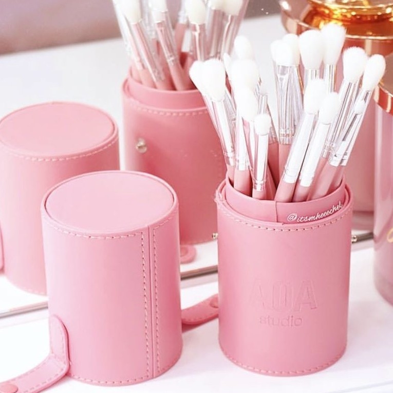 Bộ cọ trang điểm mắt AOA Studio đi kèm hộp đựng cọ