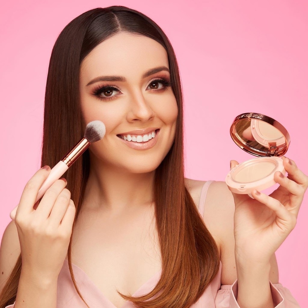 Phấn nền Beauty Creations 3