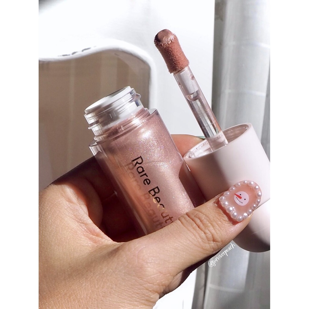 Kem bắt sáng Rare Beauty