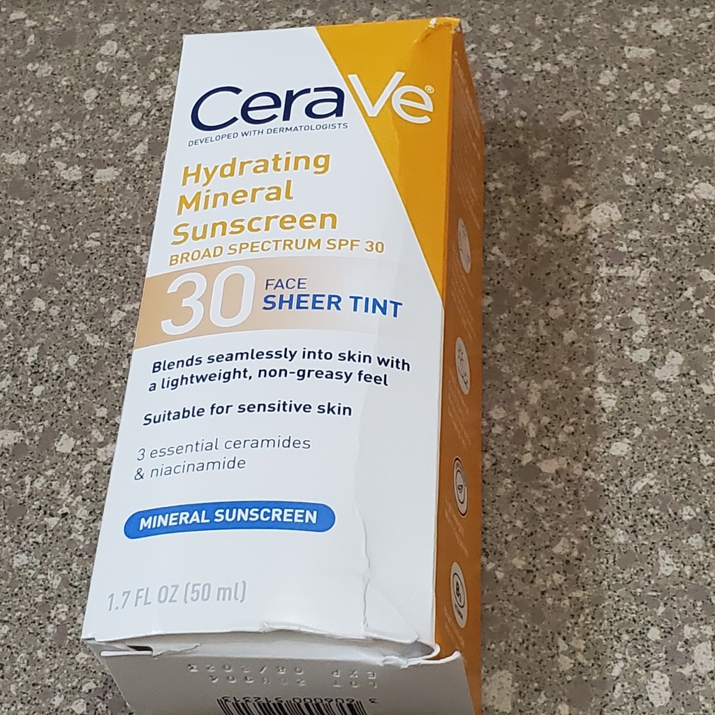 KCN vật lý có màu Cerave Hydrating Mineral Face Sunscreen Spf 30 Sheer Tint 50ml date 2023
