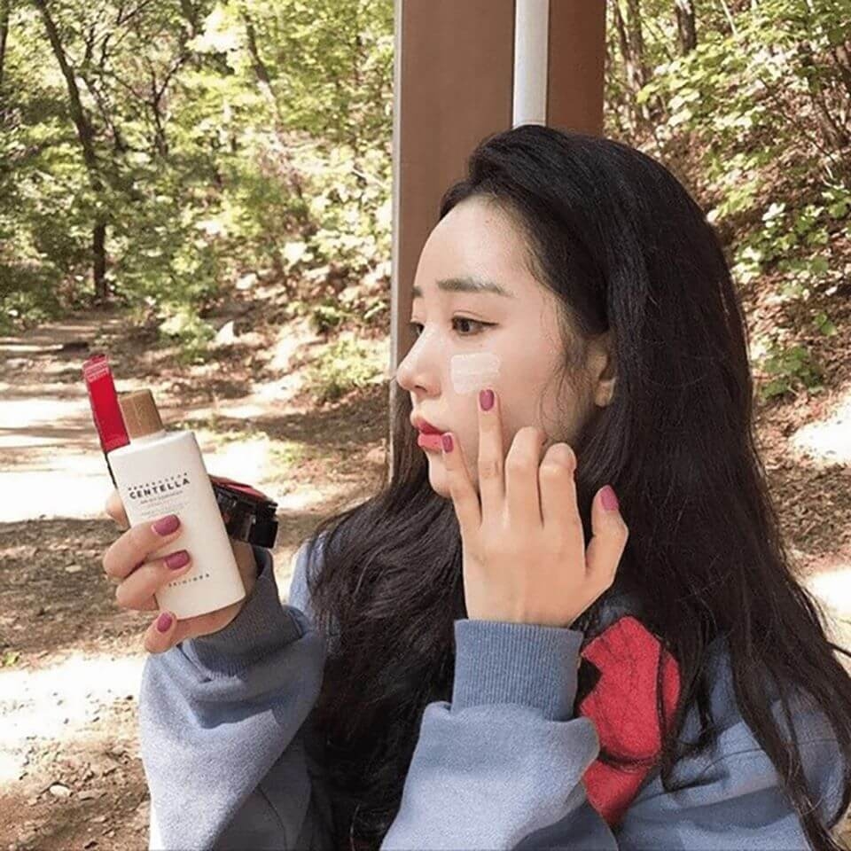 Kem chống nắng Skin1004 Madagascar Centella Air-fit Suncream Plus SPF50+