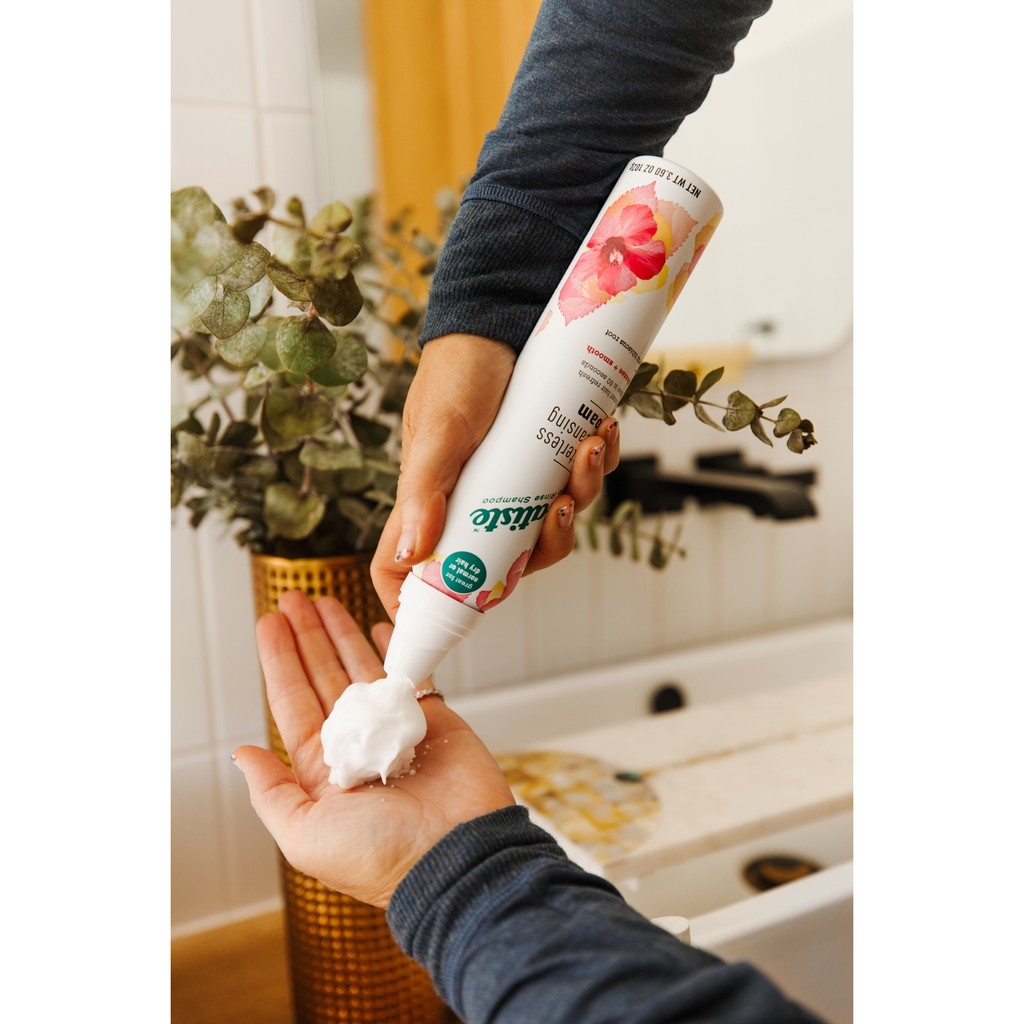 Dầu xịt gội đầu khô Batiste dạng bọt mới - Dry Shampoo Waterless Cleansing Foam 125 ml
