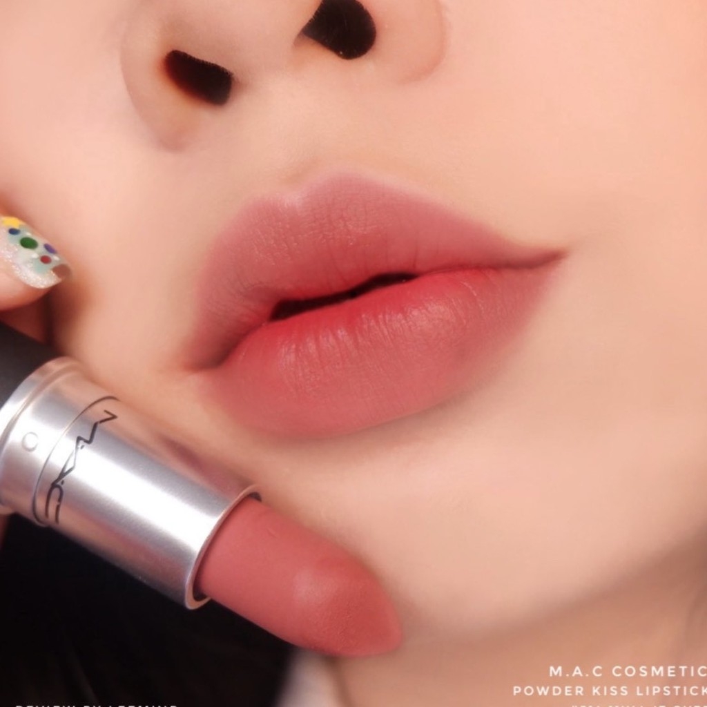 Son thỏi lì matte MAC Powder Kiss Lipstick