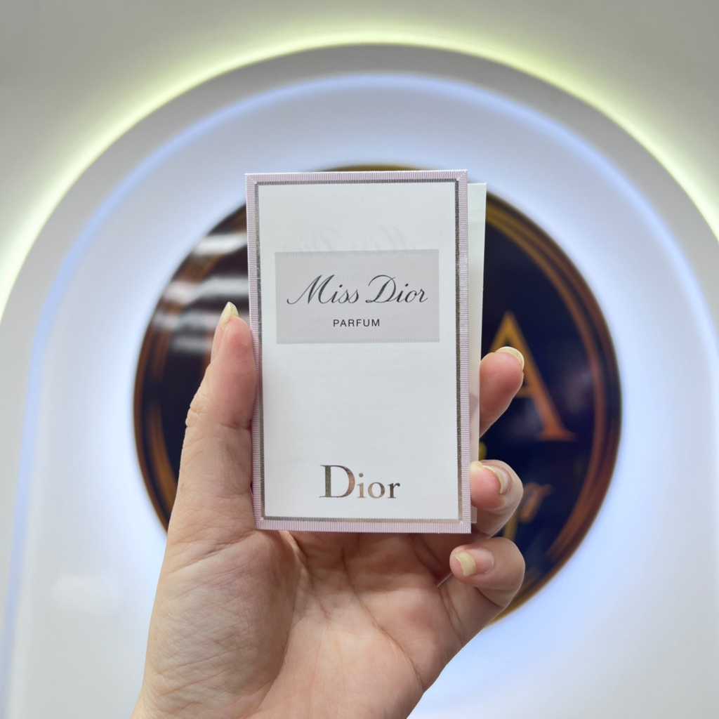 Sample Nước Hoa