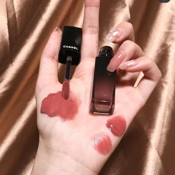 Son kem dưỡng Chanel Rouge Allure Laque 2020